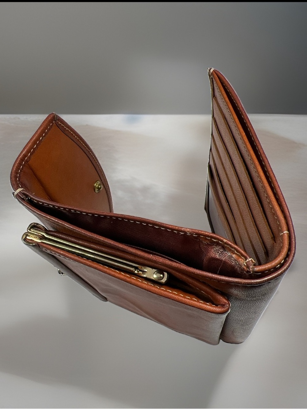 🦆 DOONEY & BOURKE PEBBLED AWL BRITISH TAN TRIFOLD KISSLOCK POUCH COIN VINTAGE - Picture 8 of 12